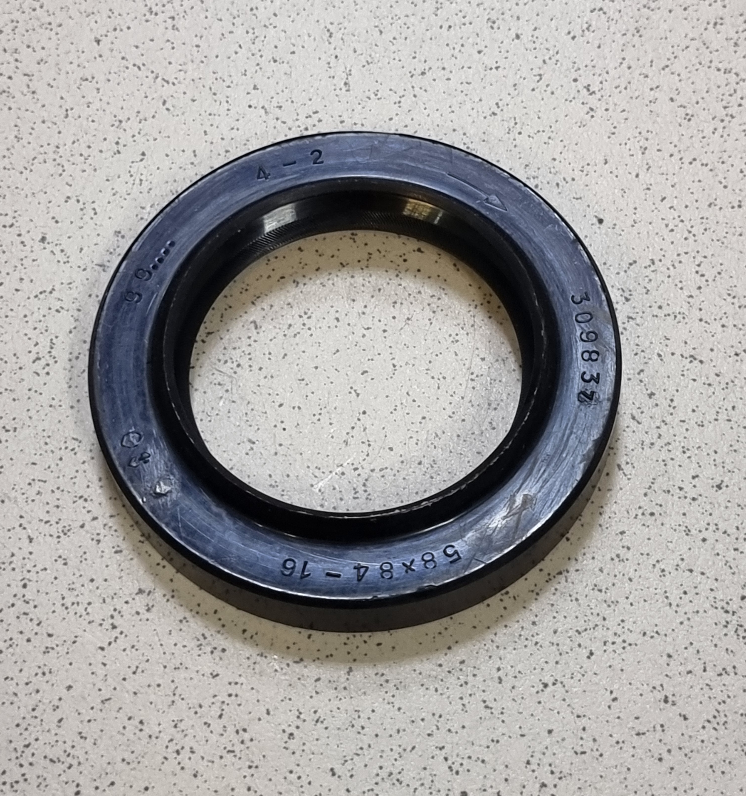 ������� 58�84 �-5301 �/� (����.)  309825, 307606