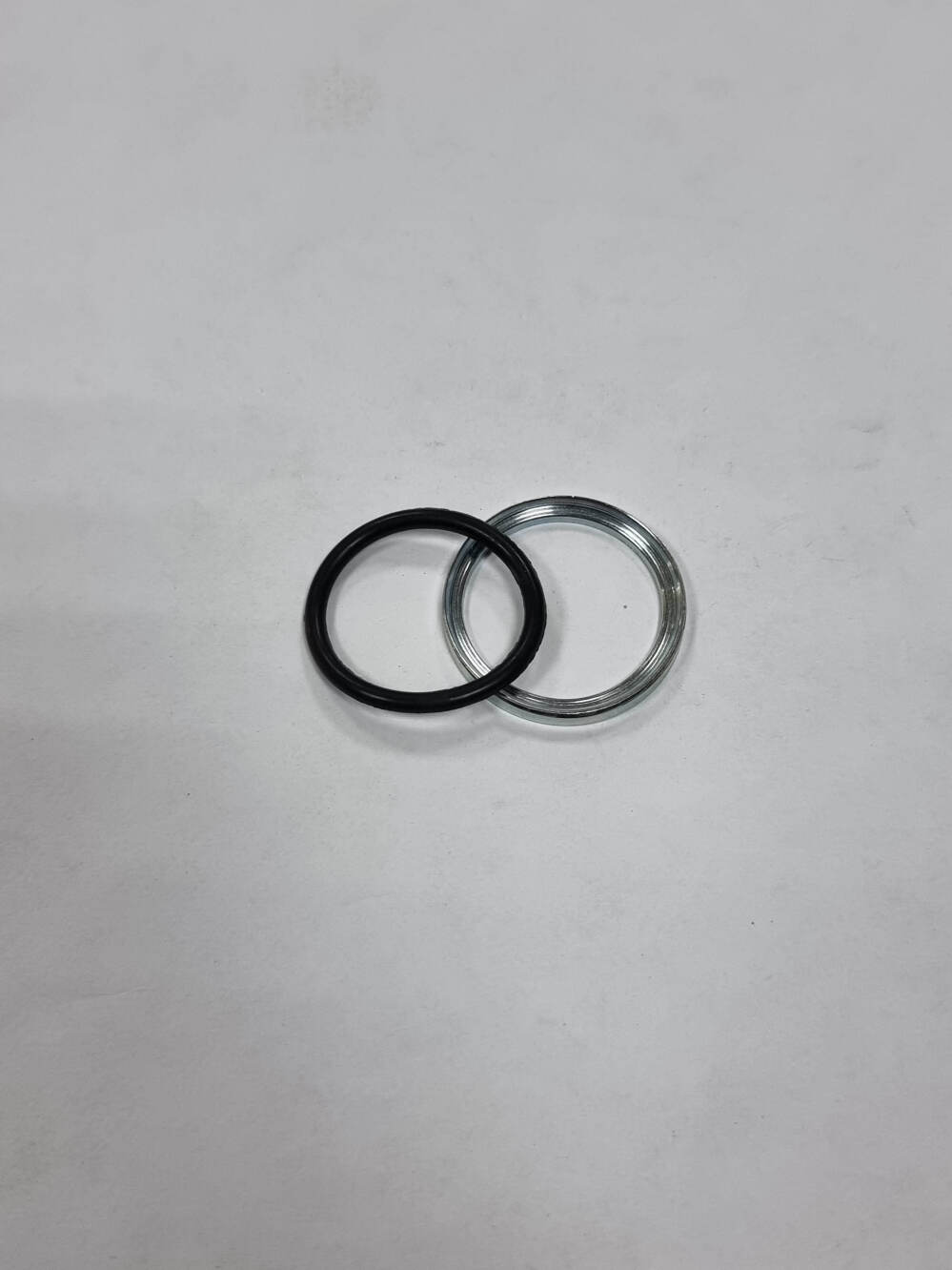 INF.11.RM22 Кольцо упорное+кольцо упл. под М22 INF.11.RM22 Кольцо упорное+кольцо упл. под М22